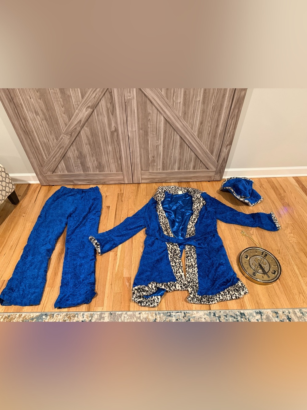 Halloween adult men’s costume - Hugh Hefner- Pimp costume